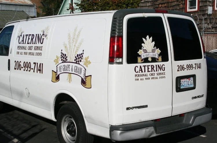 Custom Vinyl Graphics, Lettering and Logo